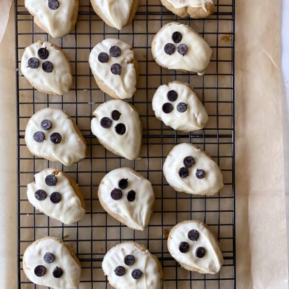 White Chocolate Peanut Butter Ghost Cookies