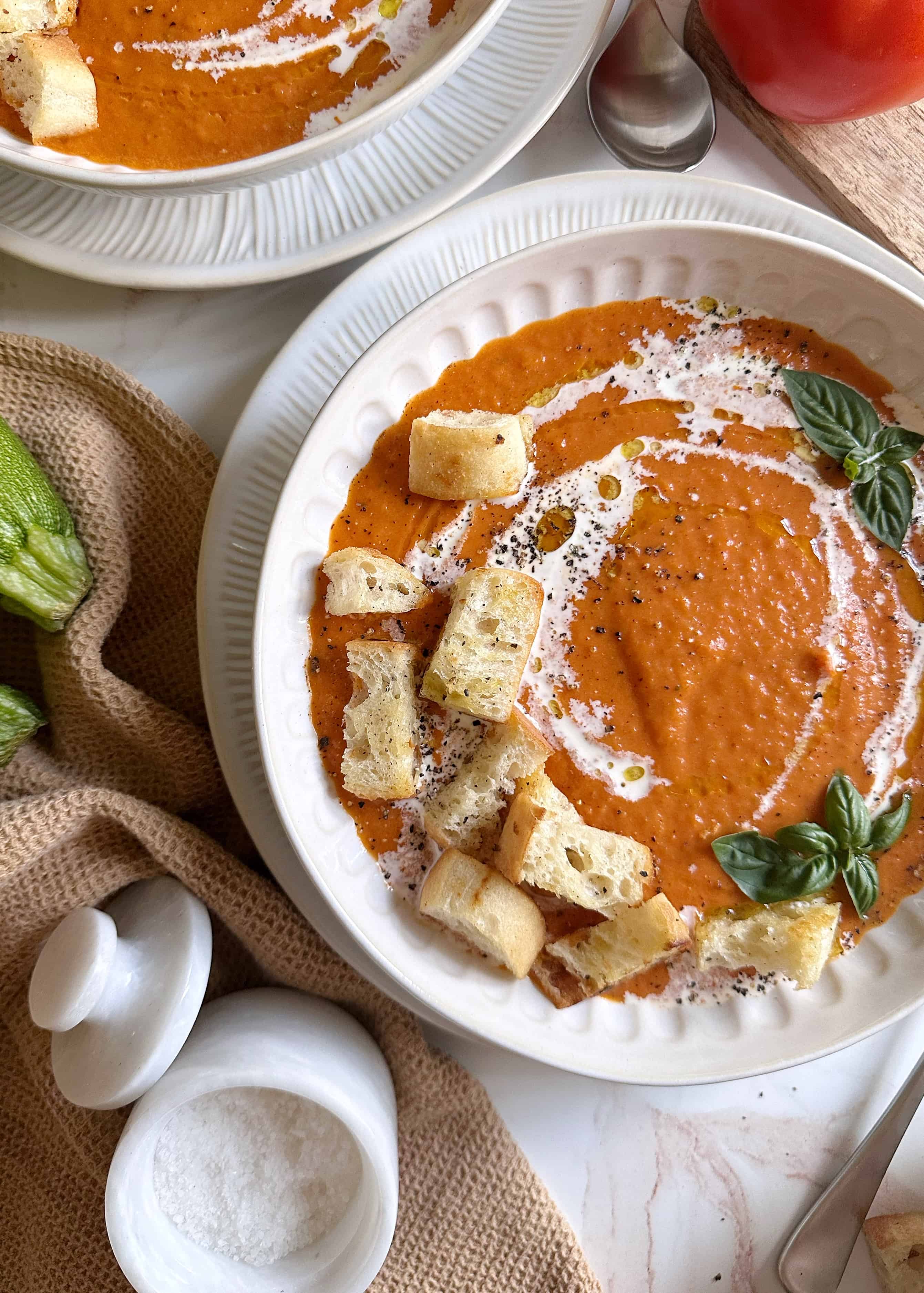 tomato zucchini soup with garlic croutons