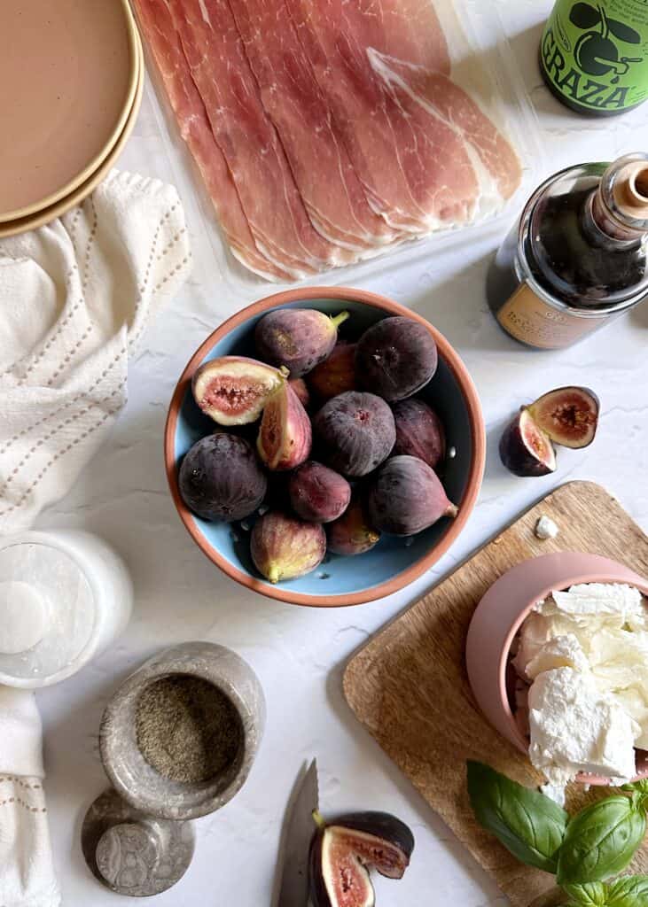 ingredients for baked figs with goat cheese and prosciutto