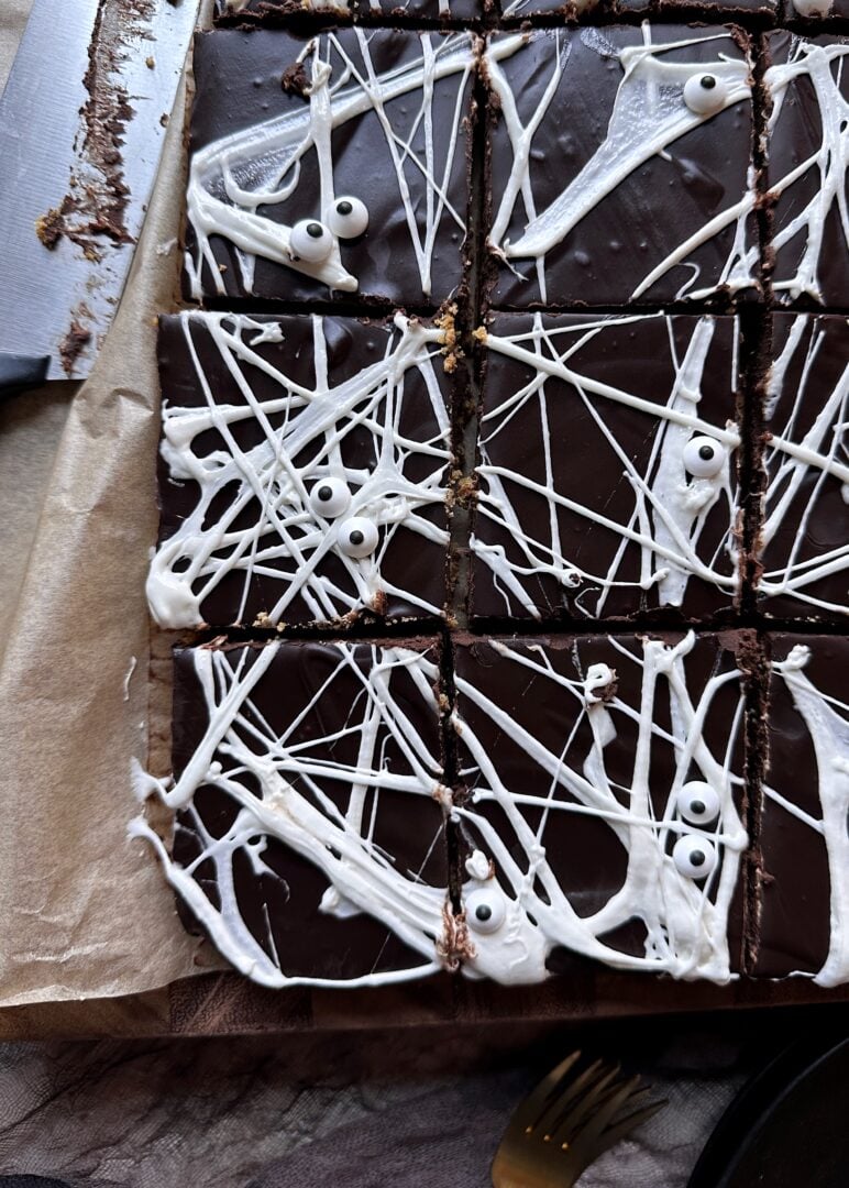squares of spiderweb smores bars